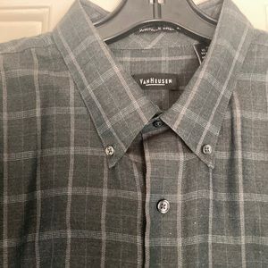 Van Heusen Button Down Long Sleeve Shirt